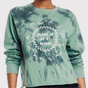 Mighty Fine Juniors XS Sage Green Tiedye Zodiac Cropped Long Sleeve Top